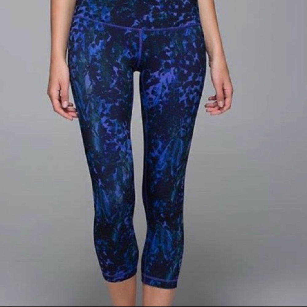 Lululemon wunder under purple crop size 6